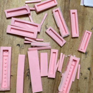 תבנית סיליקון לשימוש עם בטון, גבס או שרף אפוקסי